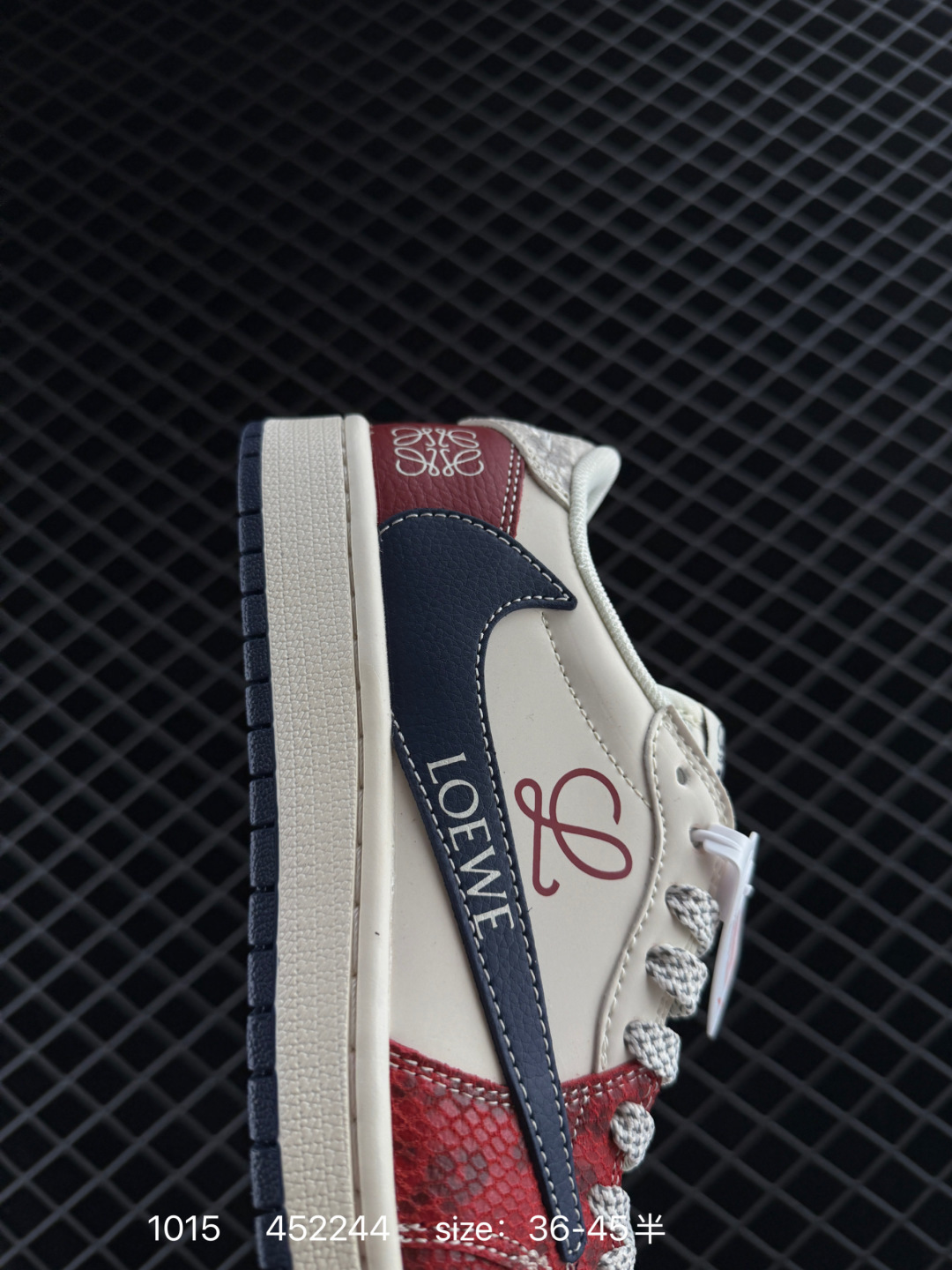 Travis Scott x Air Jordan 1 ” Reverse Mocha “